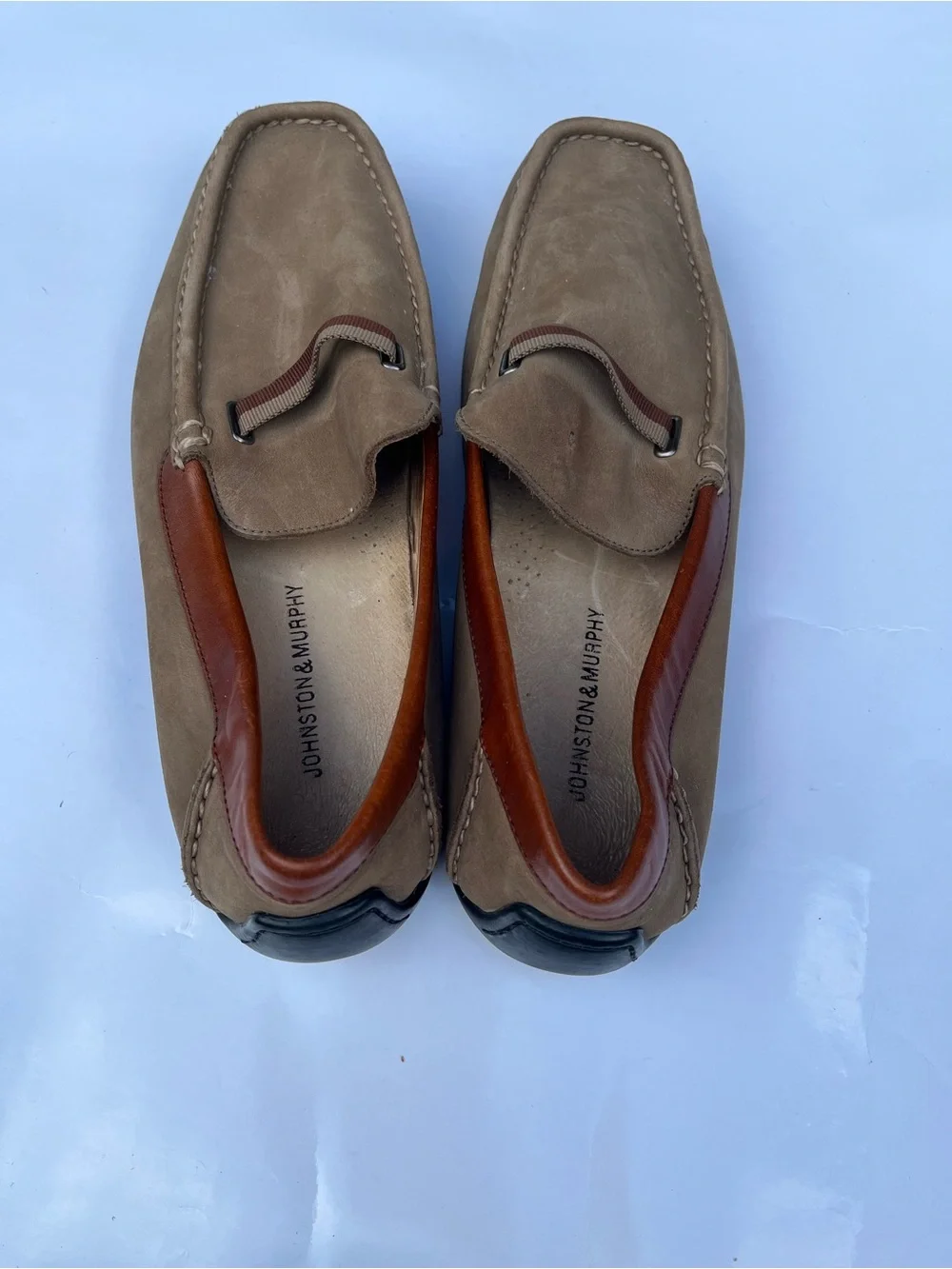 Johnston & Murphy Taupe Suede Slip-On Loafers Brown Trim Metal Bit Size 8.5